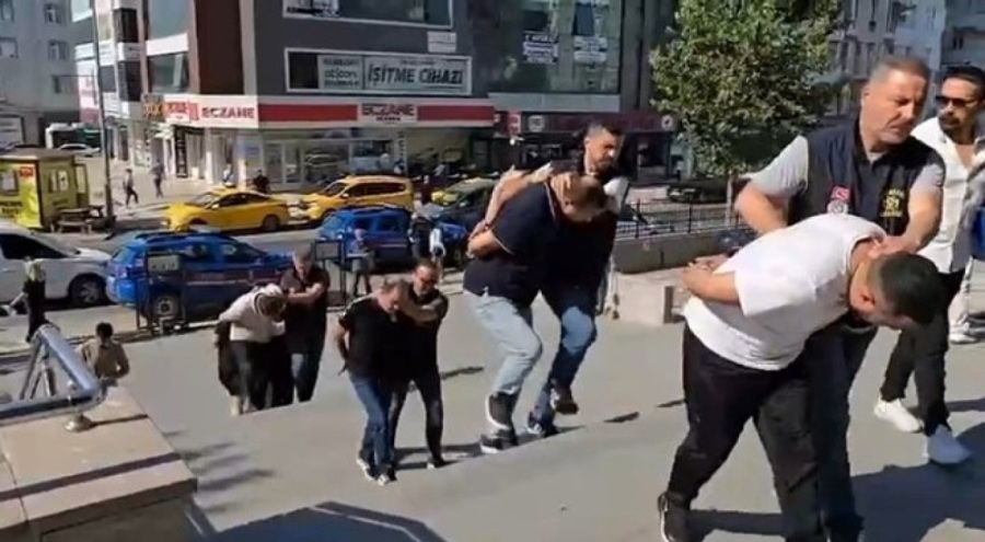 Alkollü müşterilerin kredi kartlarını izinsiz kullandığı belirlenen 4 şüpheli tutuklandı