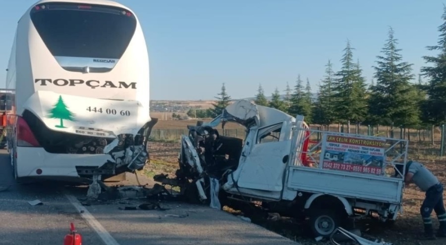 Ankara'da art arda üç kaza: İki kişi yaşamını yitirdi