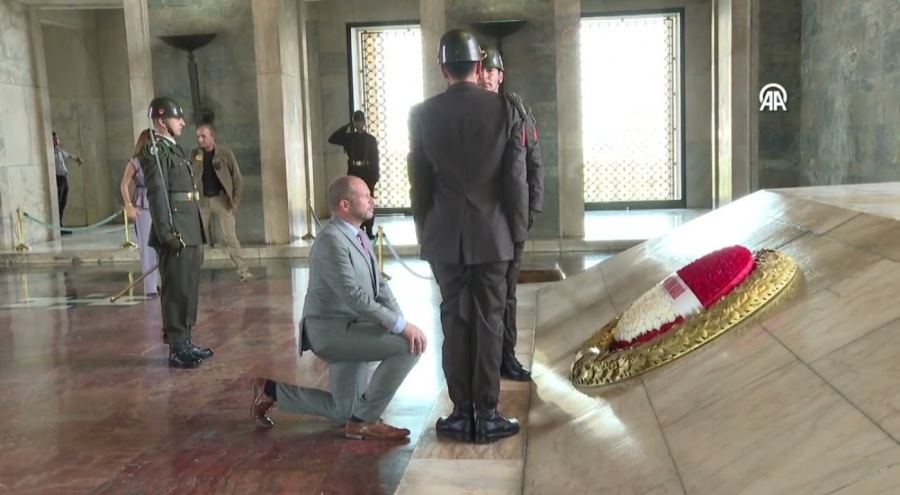 Belçikalı bakan binlerce kez paylaşılan görüntü sonrası konuştu