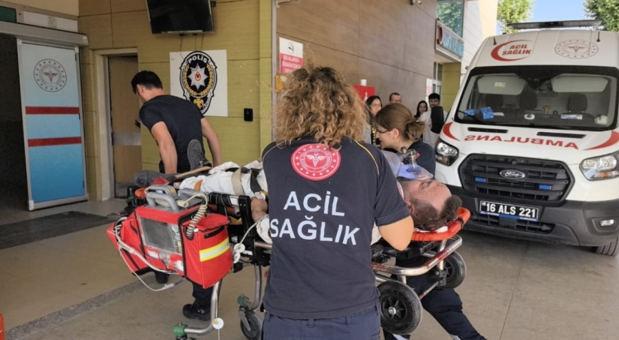 Bursa'da fabrika çatısından düşüp ağır yaralanan işçi hayatını kaybetti