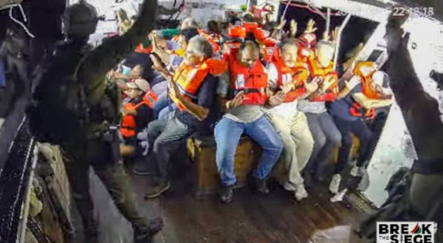 İsrail Gazze'ye yardım götüren Hanzala gemisine müdahale etti