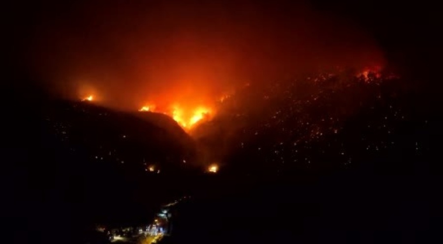 Bursa'daki orman yangını geceyi gündüze çevirdi