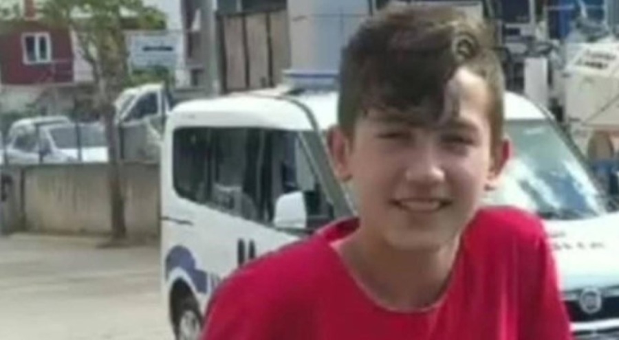 Acı ölüm: 21 yaşındaki genç bıçaklandı
