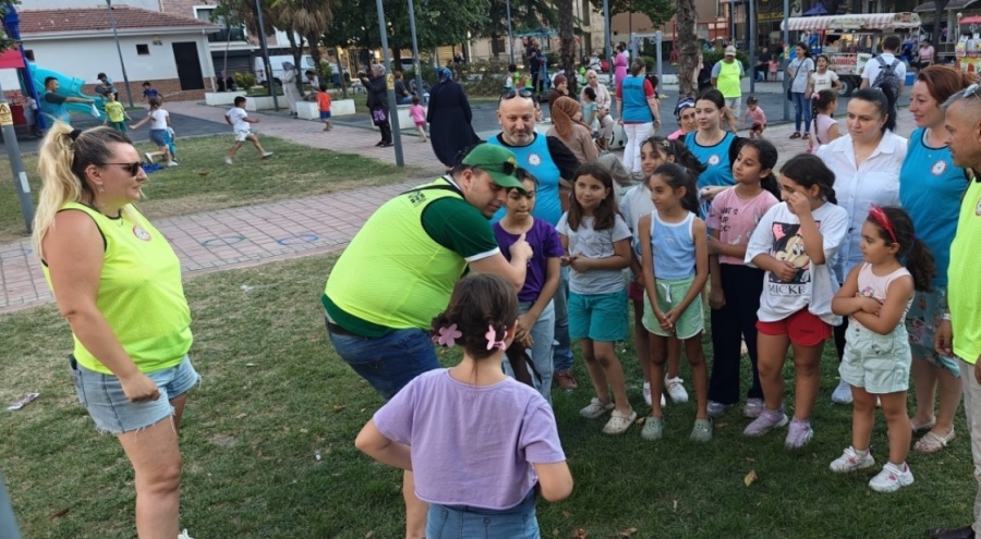Gemlik'te "Geçmişten Günümüze Sokak Oyunları Festivali" başladı