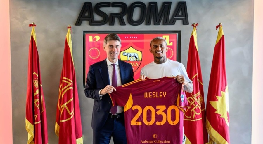 Roma, Wesley França'yı renklerine bağladı
