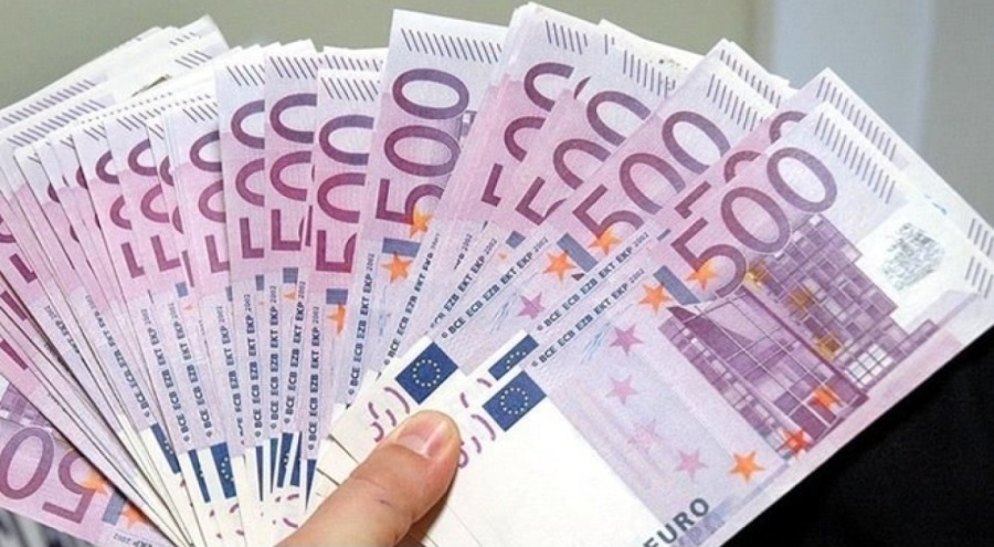 Euro'da dolar baskısı