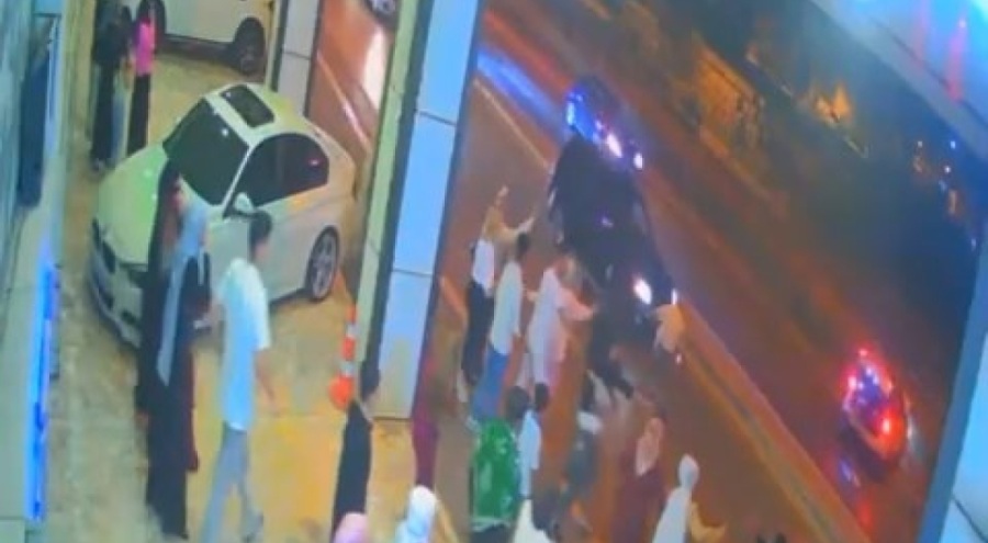 Bursa'da damadın heyecanı kazayı beraberinde getirdi! Gelin ölümden döndü