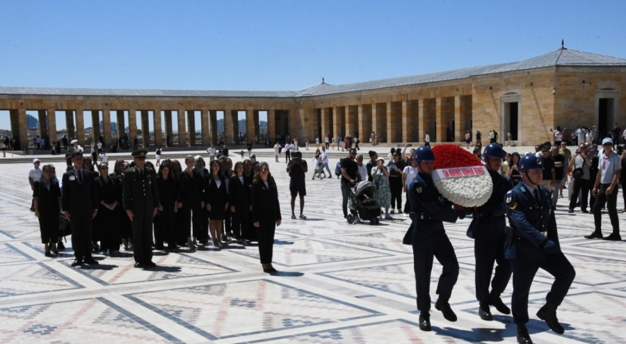 TÜMKAD'tan Anıtkabir'e ziyaret