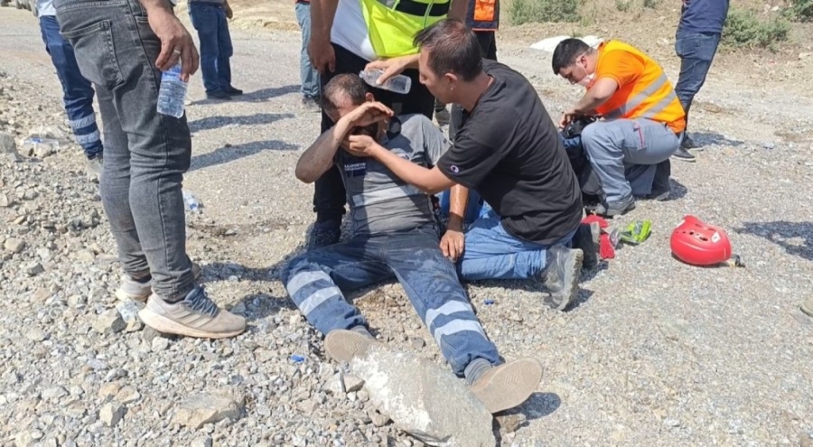 Bursa'da yangına müdahale eden belediye işçisi baygınlık geçirdi!
