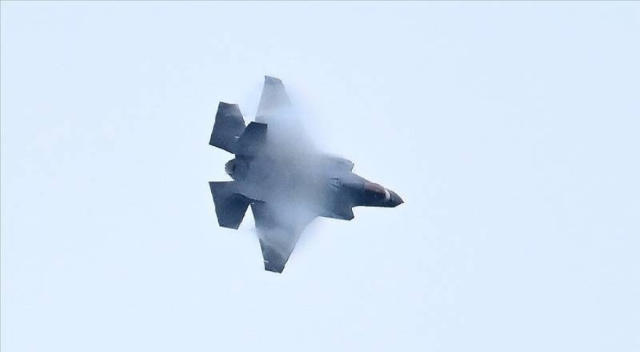 ABD'de donanmaya ait F-35 savaş uçağı düştü
