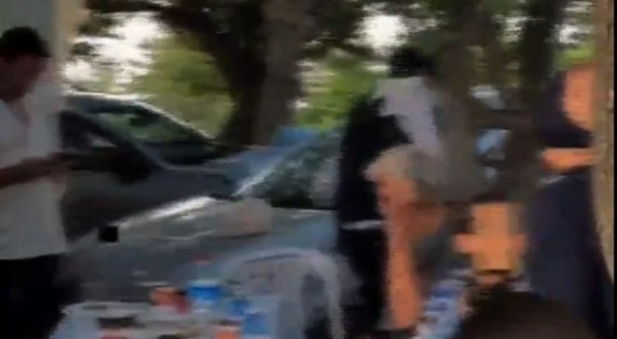 Düğünde ateş açıp sosyal medyadan paylaştılar