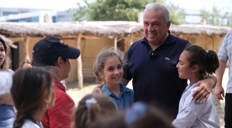 Şadi Başkan, Nilüfer Doğa ve Bilim Yaz Okulu'ndaki öğrencilerle buluştu