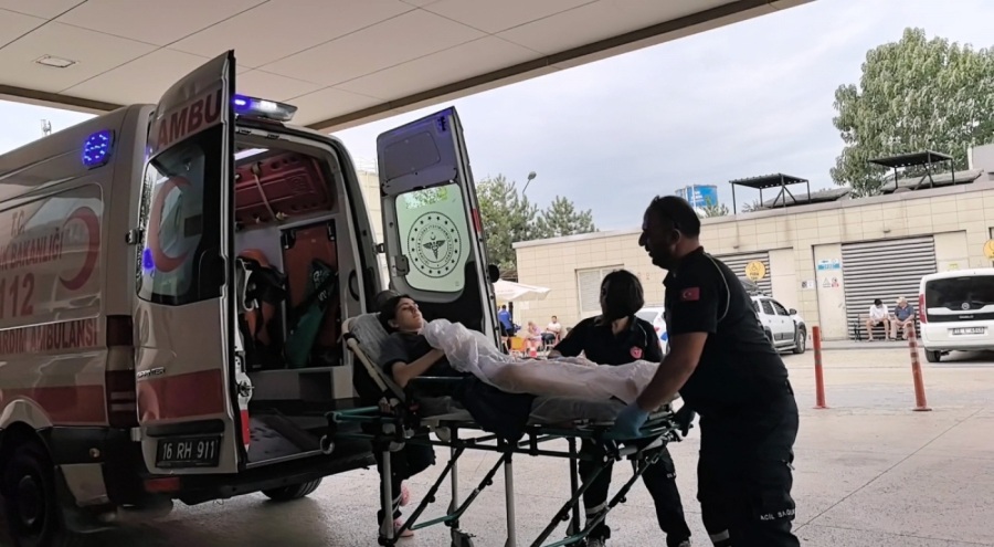 Bursa'da üzerine sıcak su dökülen market çalışanı kabusu yaşadı!