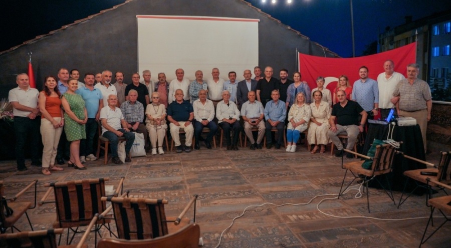 İnegöl Kent Gönüllüleri Derneği Ticaret Bakanı Ahmet Türkel'i vefat yıl dönümünde andı