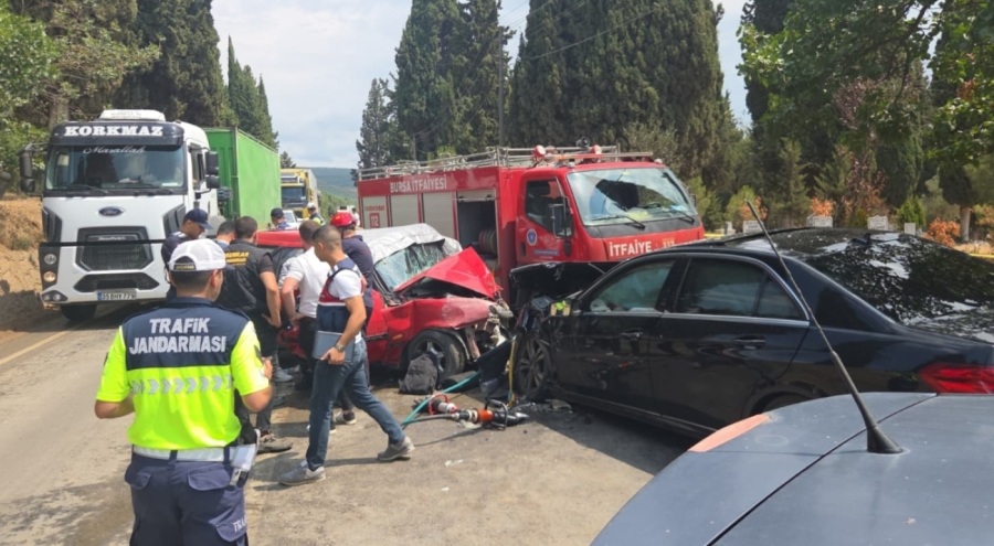 Bursa'daki trafik kazasında hayatını kaybeden genç defnedildi