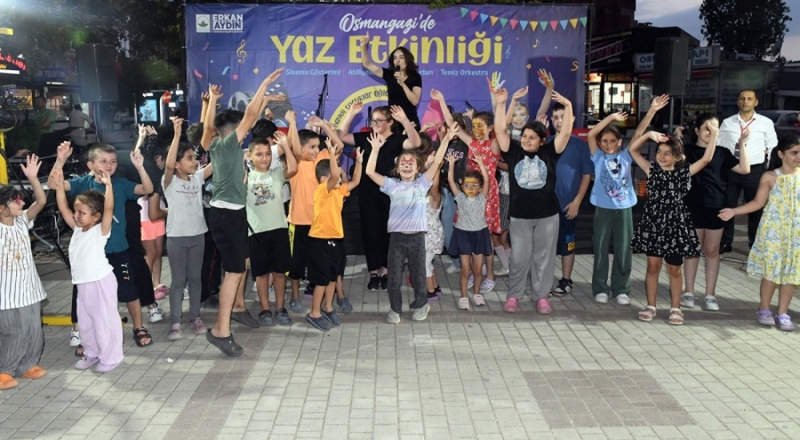 Osmangazi'de yaz etkinliklerinde çocuklar ve aileler doyasıya eğlendi
