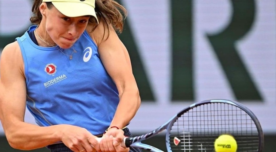 Milli tenisçi Zeynep Sönmez yollarını ayırdı