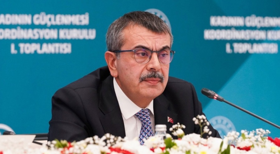 Okullarda serbest kıyafet uygulaması kaldırılıyor mu? Bakan Tekin'den konuya ilişkin açıklama