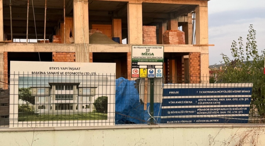 İnşaattan düşen işçi yaşamını yitirdi