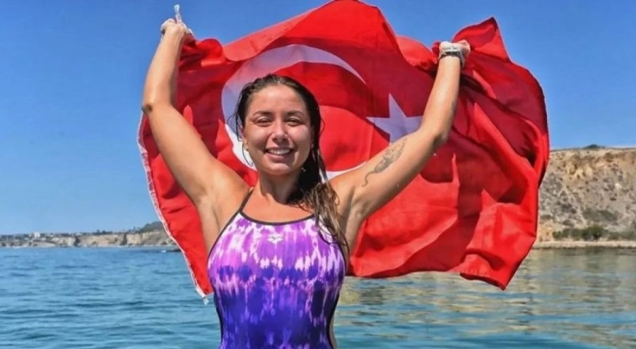 Türk yüzücü Bengisu Avcı tarihi bir başarıya imza attı!