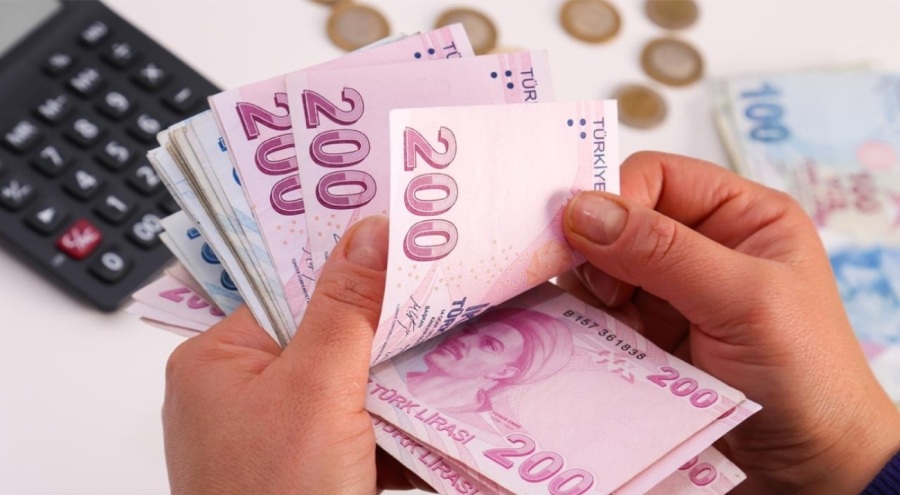 Yaşlı ve engelli aylıkları hesaplara yatırıldı