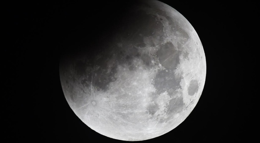 İddia: NASA, Ay'a nükleer reaktör göndermeye hazırlanıyor!