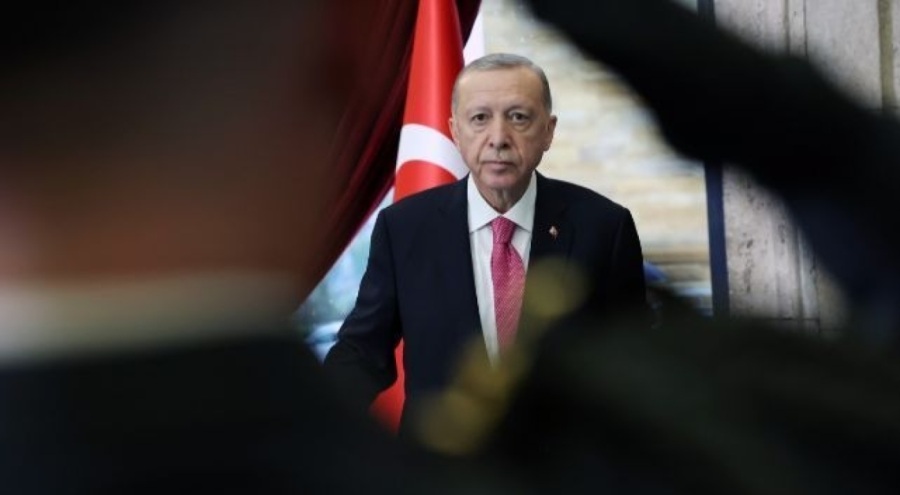 Cumhurbaşkanı Erdoğan'dan Anıtkabir'de mesajlar