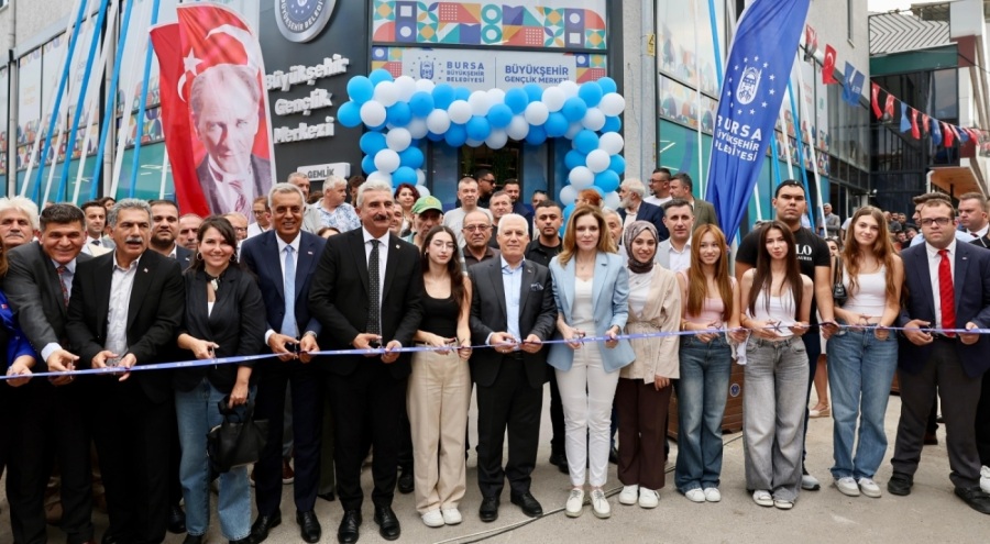 Bursa Büyükşehir Belediyesi'nden gençlere yeni yatırım! Başkan Bozbey: "Gençliğin potansiyeline i...