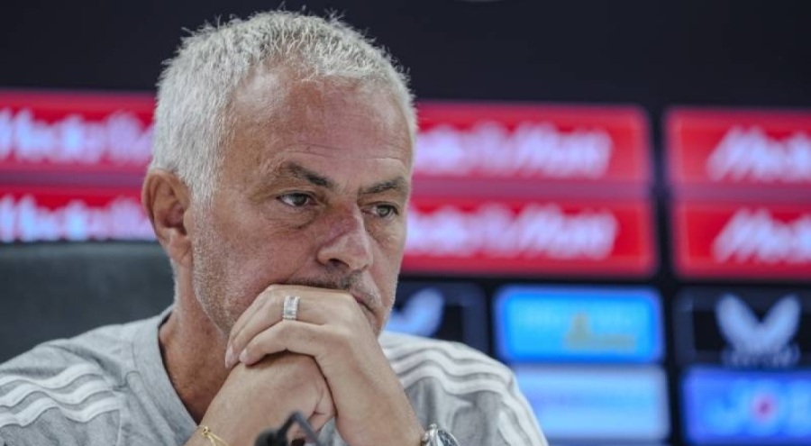 Acı haberi alan Jose Mourinho gözyaşlarını tutamadı