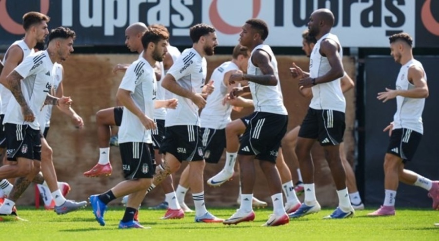 Beşiktaş'ta St. Patrick's maçı öncesi sürpriz eksik