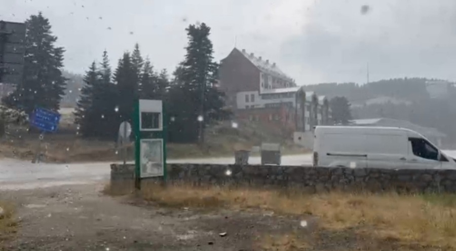 Uludağ yaz yağmuruyla serinledi