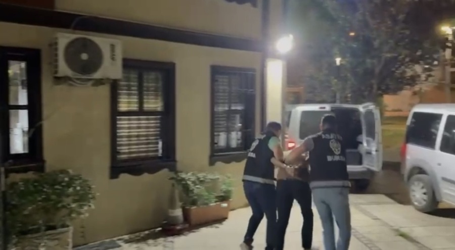 Bursa'da 41 yıl hapis cezası olan katil zanlısı konteynerde yakalandı