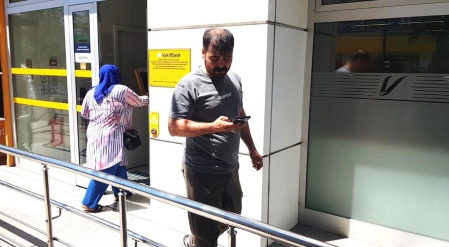 Sahte polise inandı, bin 500 dolarını kaybetti!