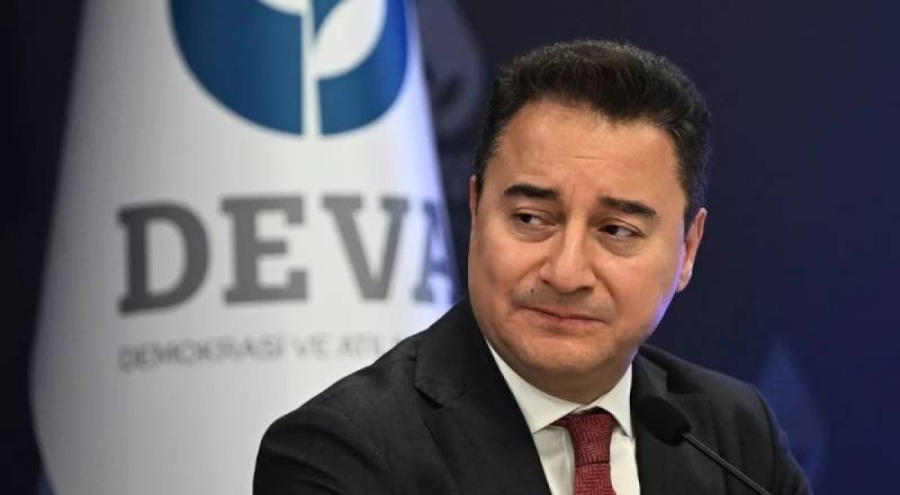 Ali Babacan'dan e-imza skandalına tepki: Başka ülkede olsa herkes istifa ederdi!