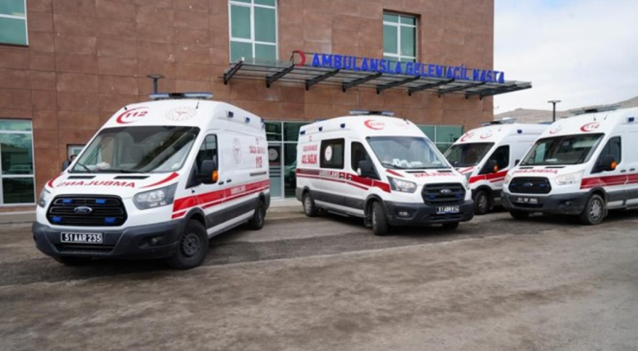 6 yaşındaki çocuğun üzerine dolap devrildi