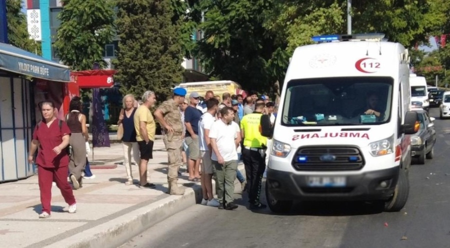 Yaya geçidinden yürürken otomobilin çarptığı yaşlı adam öldü