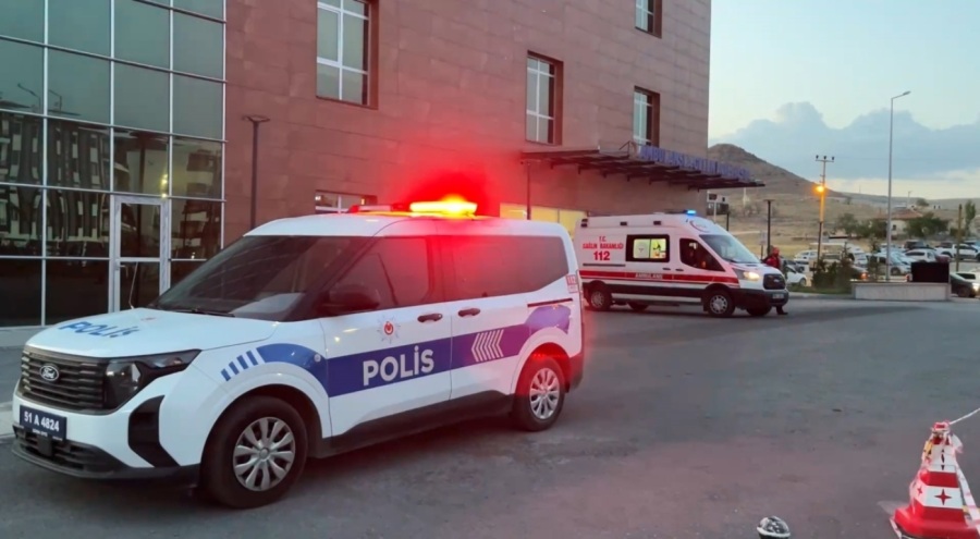 Niğde'de iş yerine silahlı saldırı: 8 yaşındaki çocuk ağır yaralandı