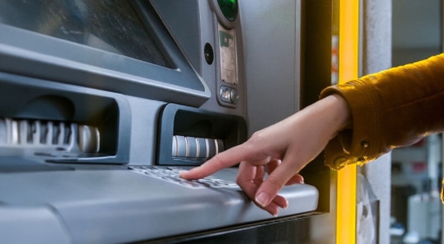 ATM'lerde o işlemlere sınırlama geliyor! Artık şubeye gitmek zorunlu olacak