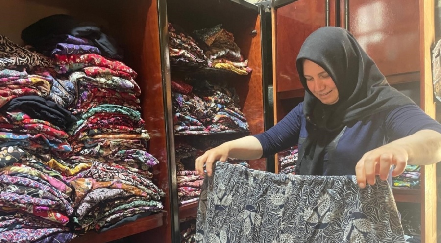 Cumalıkızık'a gelin geldi, şalvarlarıyla turistlerin gözdesi oldu