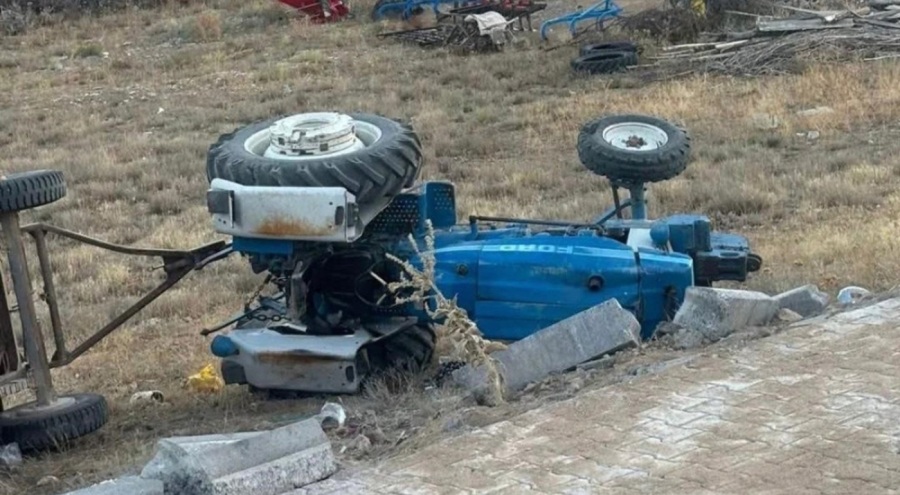 Karı koca trafik kazasında hayatını kaybetti