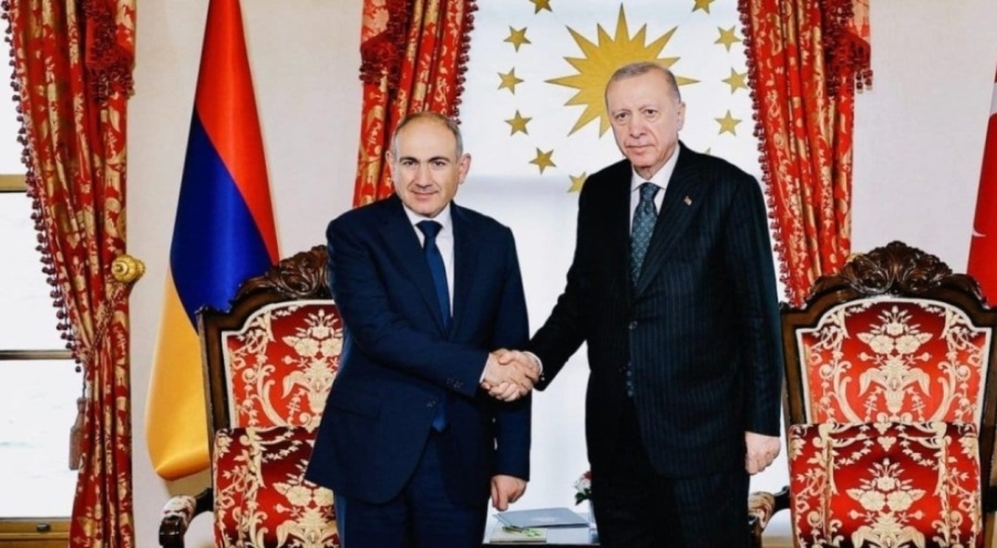 Cumhurbaşkanı Erdoğan, Paşinyan ile görüştü