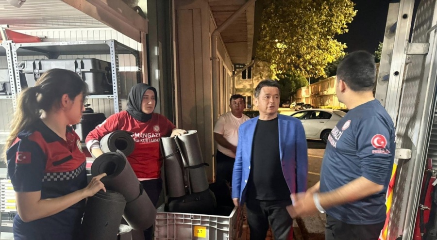 Osmangazi Belediyesi'nden Sındırgı'ya deprem sonrası destek!
