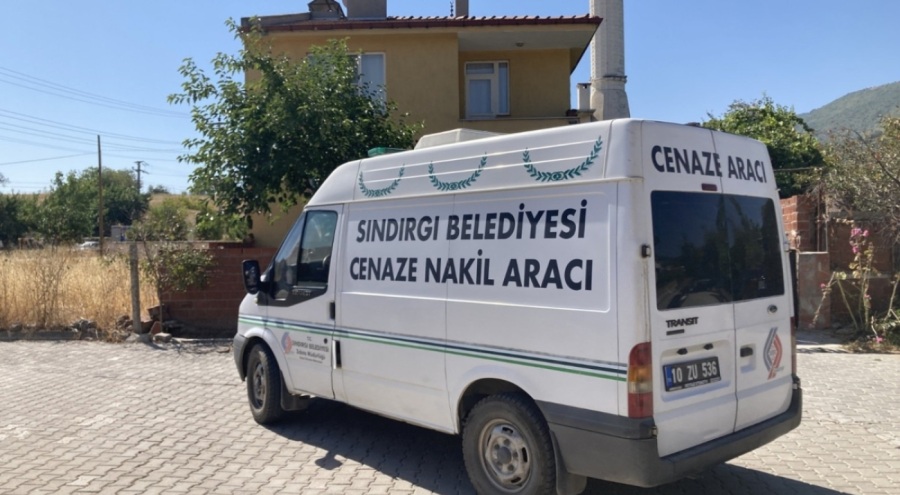 Balıkesir'deki depremde ölen kişinin cenazesi İzmir'e sevk edildi