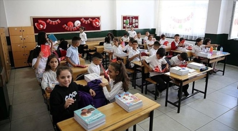 Yeni okul kıyafetleri nasıl olacak?  Detaylar belli oldu