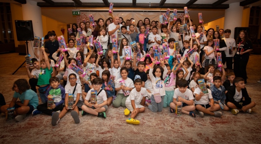 Bursa'da diyabetli çocuklara "Tip 1 Diyabetli Barbie" hediye edildi