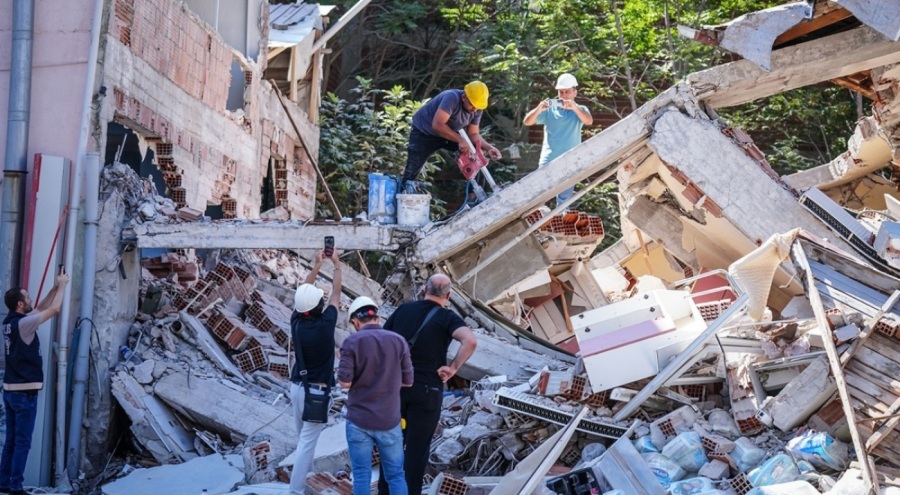 AFAD'dan Balıkesir'deki deprem sonrası çalışmaları ile ilgili açıklama