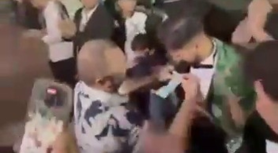 Bursa'da düğünde damada sıra dışı hediye!