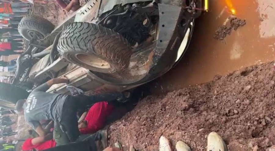 Off-road yarışında korkutan kaza