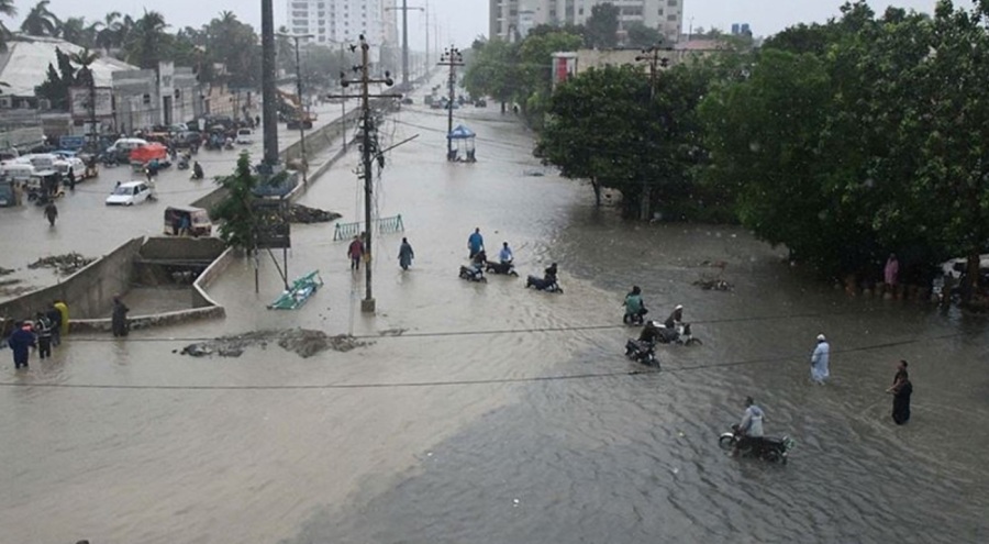 Pakistan'ı sel vurdu: Can kaybı 351'e yükseldi