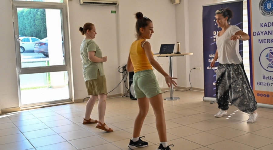 Bursa Büyükşehir atölyelerinde yaz daha keyifli geçiyor